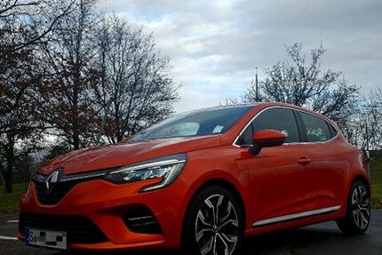 Renault Clio 67.000 km 14.900 € Stuttgart 70435