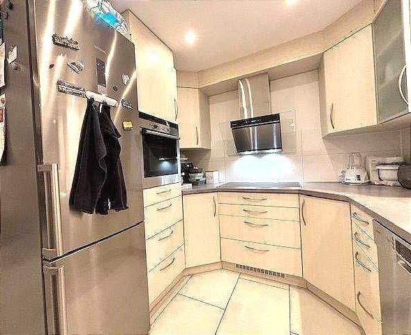 Doppelhaushälfte Korntal-Münchingen Münchingen - 6 Zimmer, 234 m&sup2;, 795.000&euro; | Angebot:24448355