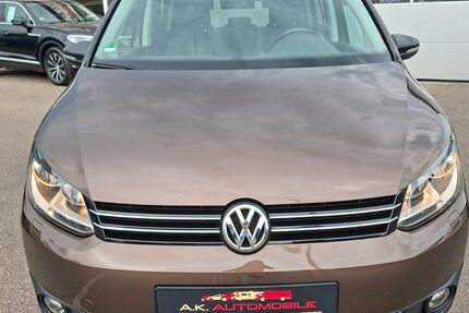 VW Touran 196.605 km 5.999 &euro; Deizisau 73779