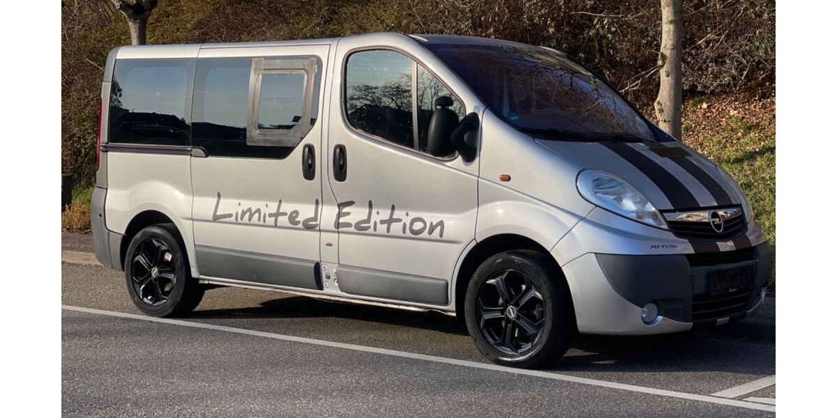 Opel Vivaro 156.000 km 7.500 &euro; Fellbach 70736