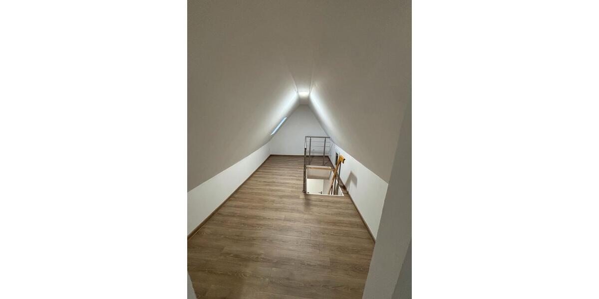 Maisonettenwohnung Oberboihingen - 4 Zimmer, 20 m&sup2;, 950&euro; | Angebot:25106607