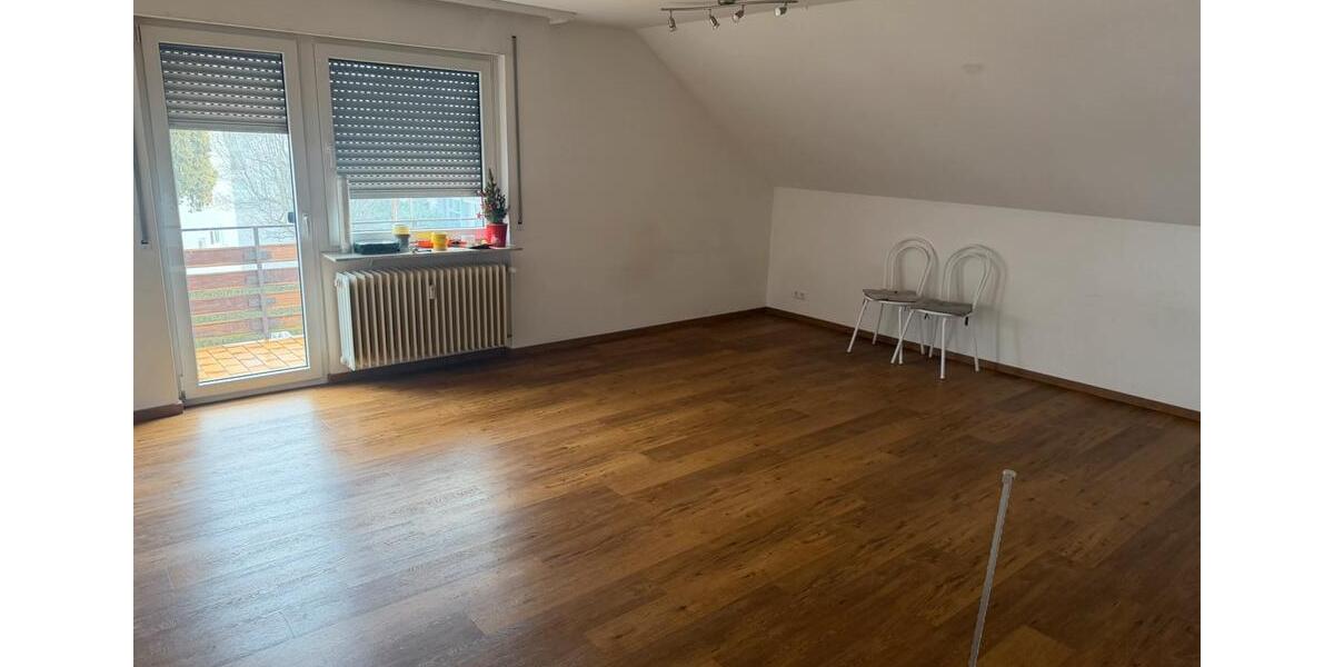 Etagenwohnung Kirchheim unter Teck - 4 Zimmer, 110 m&sup2;, 1.400&euro; | Angebot:25257740