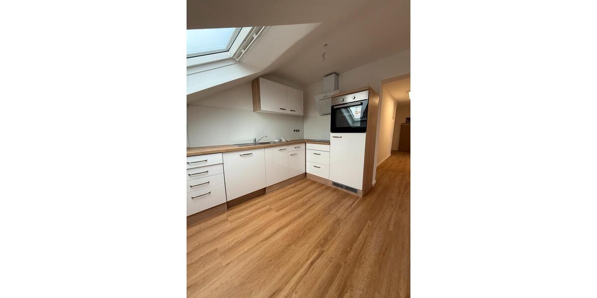 Dachgeschoßwohnung Stuttgart Stuttgart-Nord - 3 Zimmer, 75 m&sup2;, 1.200&euro; | Angebot:25329924