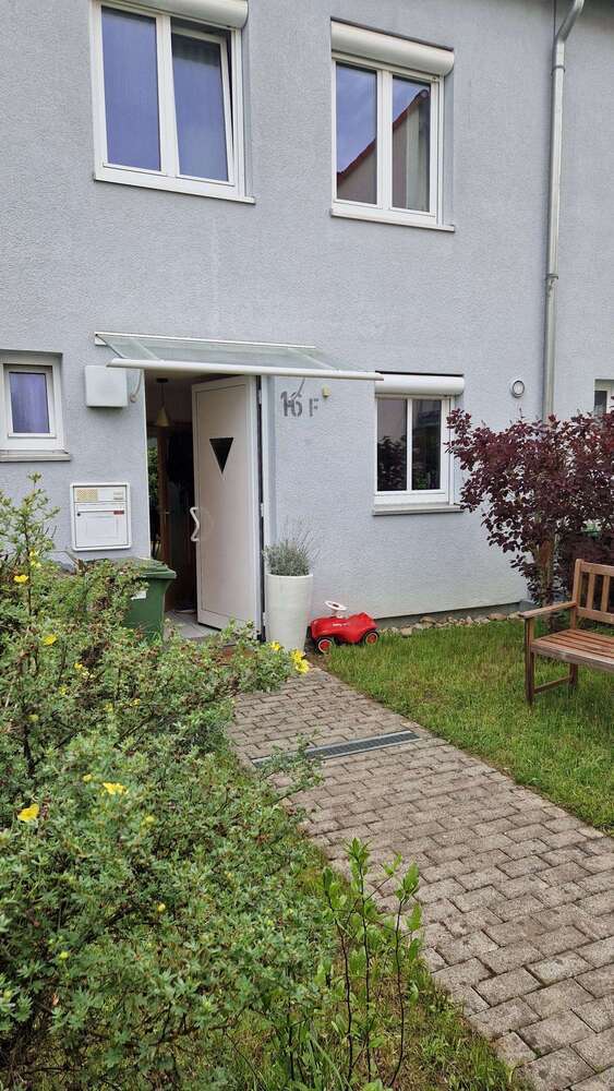 Haus zum Mieten in Stuttgart 1.700 € 110 m²