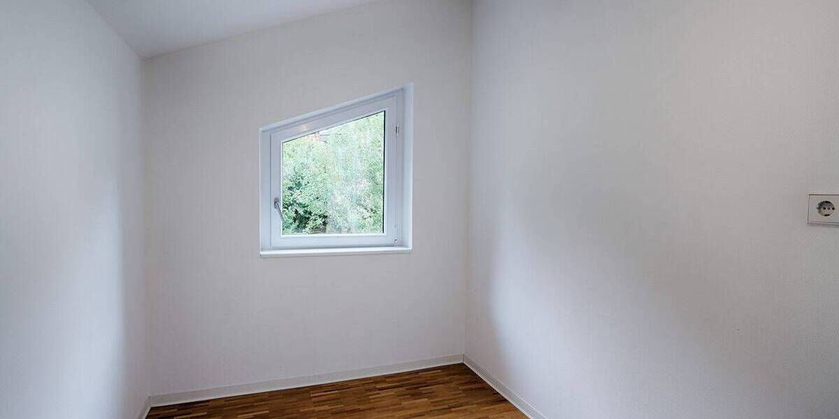 Einfamilienhaus Reutlingen Altenburg - 6 Zimmer, 197 m&sup2;, 2.750&euro; | Angebot:26908795