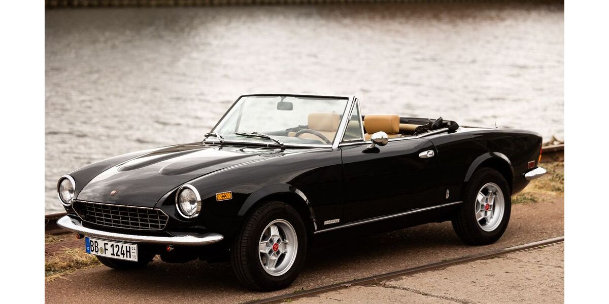 Fiat 124 Spider 116.000 km 16.900 &euro; Stuttgart 70597