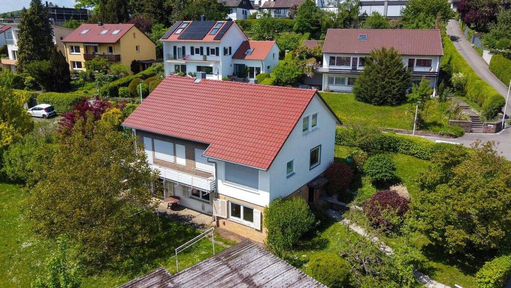 Einfamilienhaus Nürtingen Oberensingen - 8 Zimmer, 180 m&sup2;, 695.000&euro; | Angebot:26122742