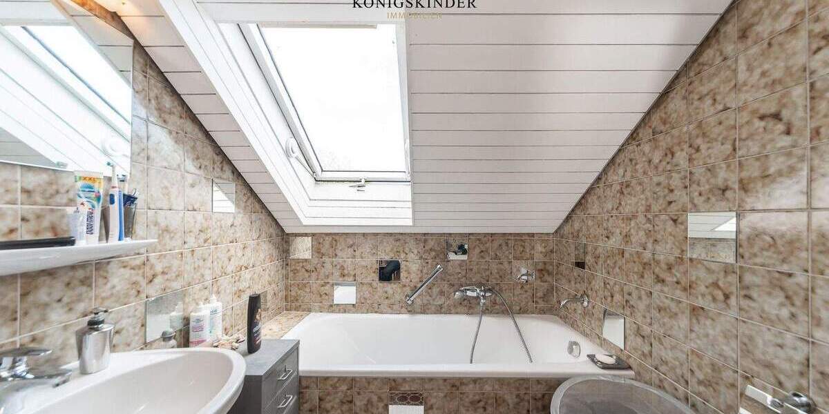 Mehrfamilienhaus, Wohnhaus Stuttgart / Möhringen Möhringen - 9 Zimmer, 240 m&sup2;, 1.300.000&euro; | Angebot:25676105