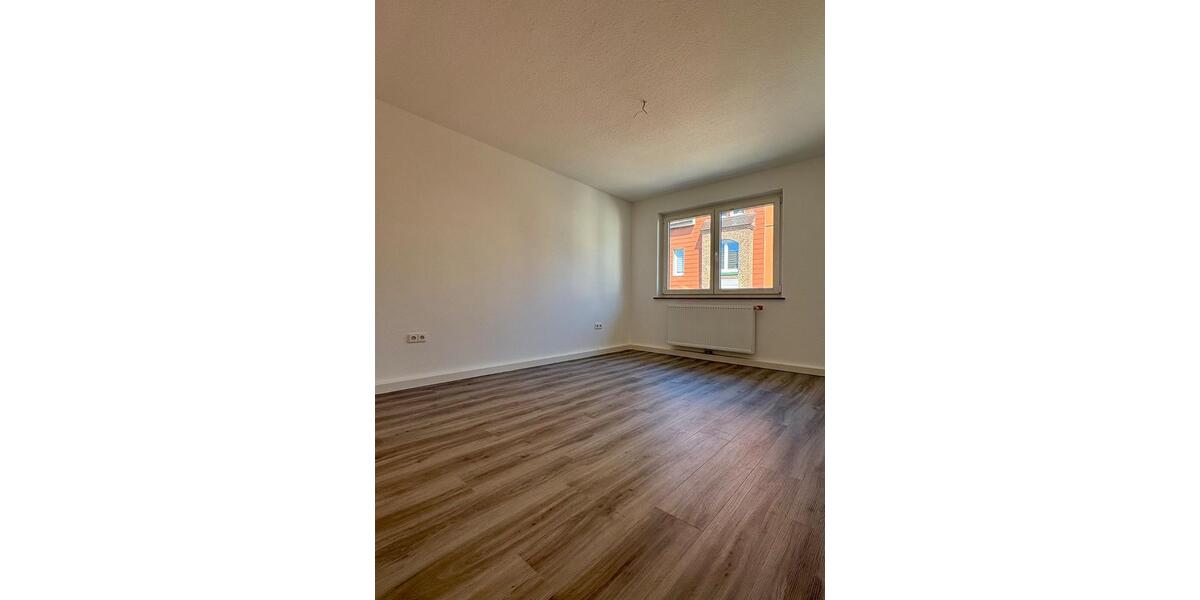 Etagenwohnung Stuttgart Luginsland - 4 Zimmer, 78 m&sup2;, 1.300&euro; | Angebot:26144361