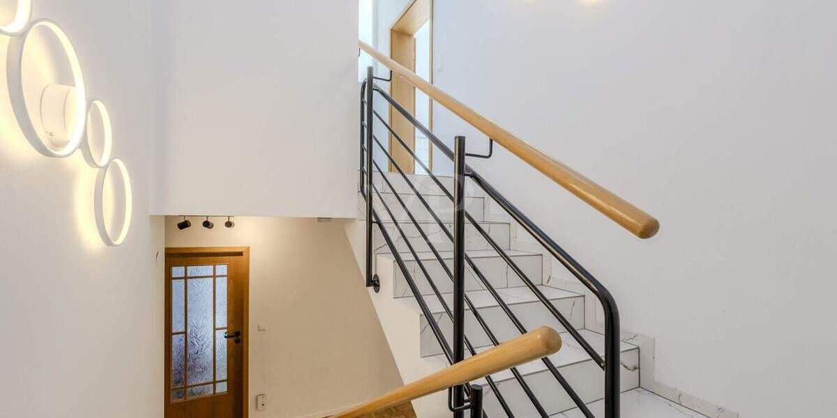 Reihenendhaus Plochingen / Stumpenhof Stumpenhof - 9 Zimmer, 247 m&sup2;, 810.000&euro; | Angebot:23801548