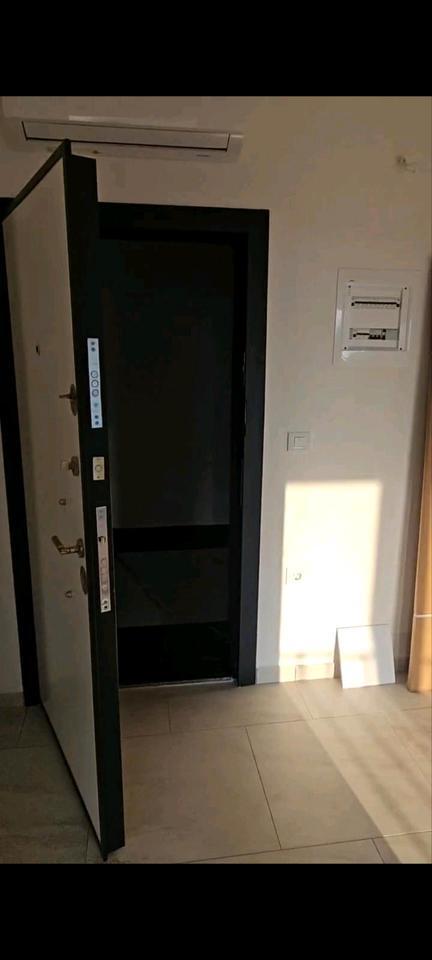 Shitet Banesa shum lir : 2 dhoma , Balkon ne Prizeren Kosovë