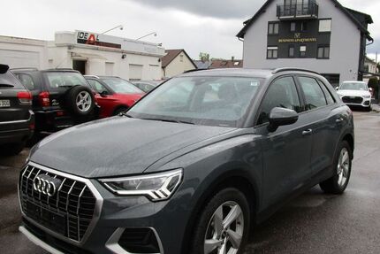 Audi Q3 86.000 km 23.990 &euro; Böblingen 71032