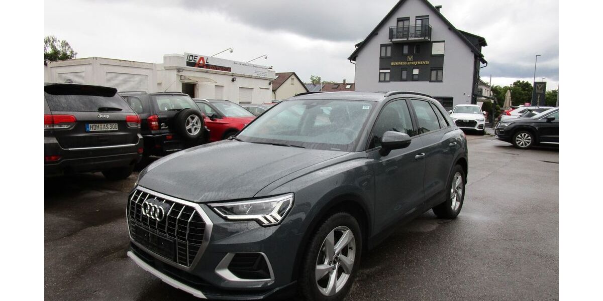 Audi Q3 86.000 km 23.990 &euro; Böblingen 71032