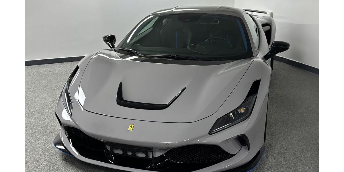 Ferrari F8 20.385 km 389.990 &euro; Waiblingen 71332