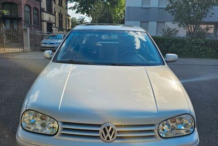 VW Golf 201.000 km 2.199 &euro; Stuttgart 70372