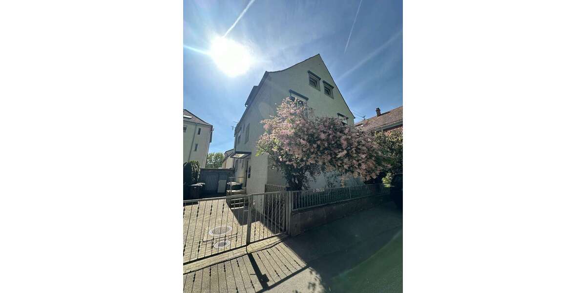 Einfamilienhaus Ludwigsburg Pflugfelden - 9 Zimmer, 190 m&sup2;, 695.000&euro; | Angebot:26001450