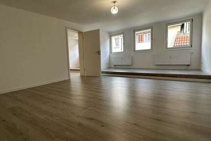 Wohnung Esslingen - 3 Zimmer, 76 m&sup2;, 940&euro; | Angebot:27141957