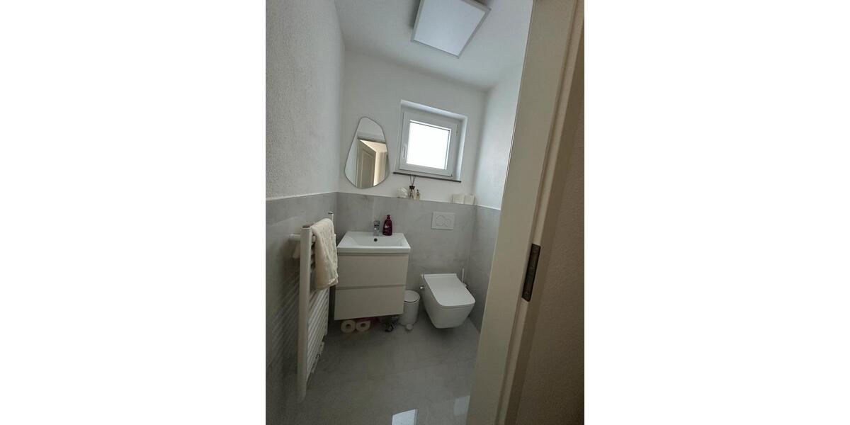 Etagenwohnung Esslingen am Neckar Oberesslingen - 3.5 Zimmer, 80 m&sup2;, 319.000&euro; | Angebot:25398859