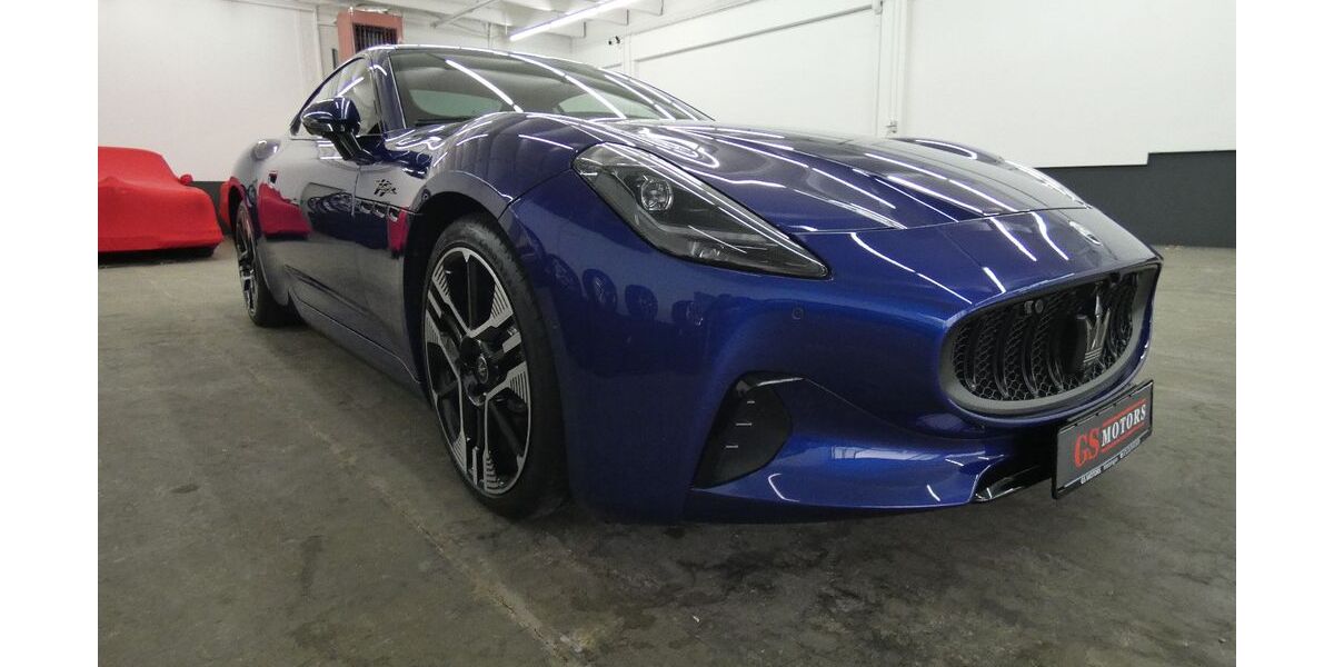 Maserati Granturismo 6.200 km 116.999 € Metzingen 72555