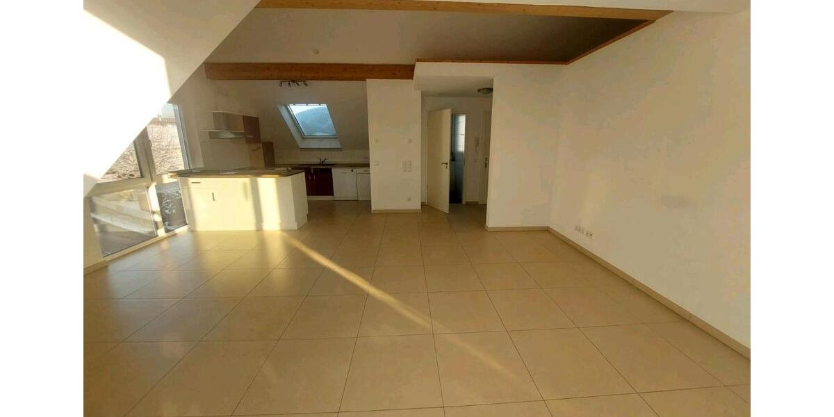 Dachgeschoßwohnung Ostfildern - 5 Zimmer, 130 m&sup2;, 1.650&euro; | Angebot:24605853