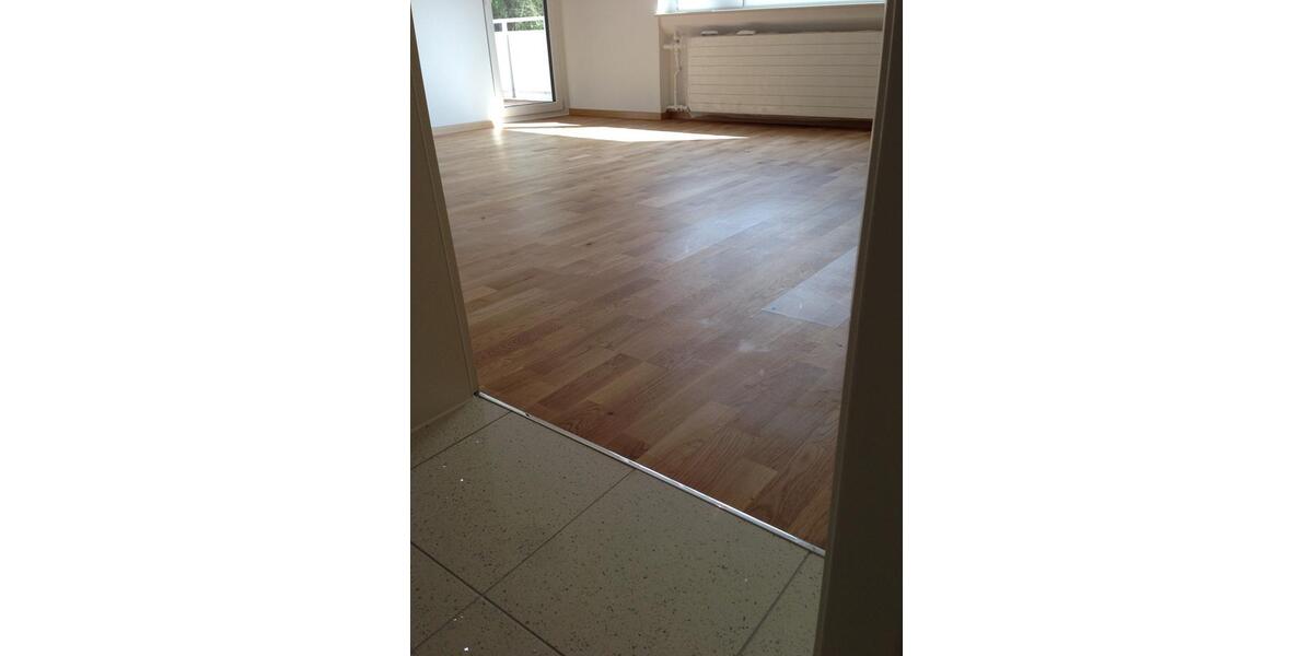 Etagenwohnung Stuttgart Botnang - 3 Zimmer, 89 m&sup2;, 1.350&euro; | Angebot:26529045