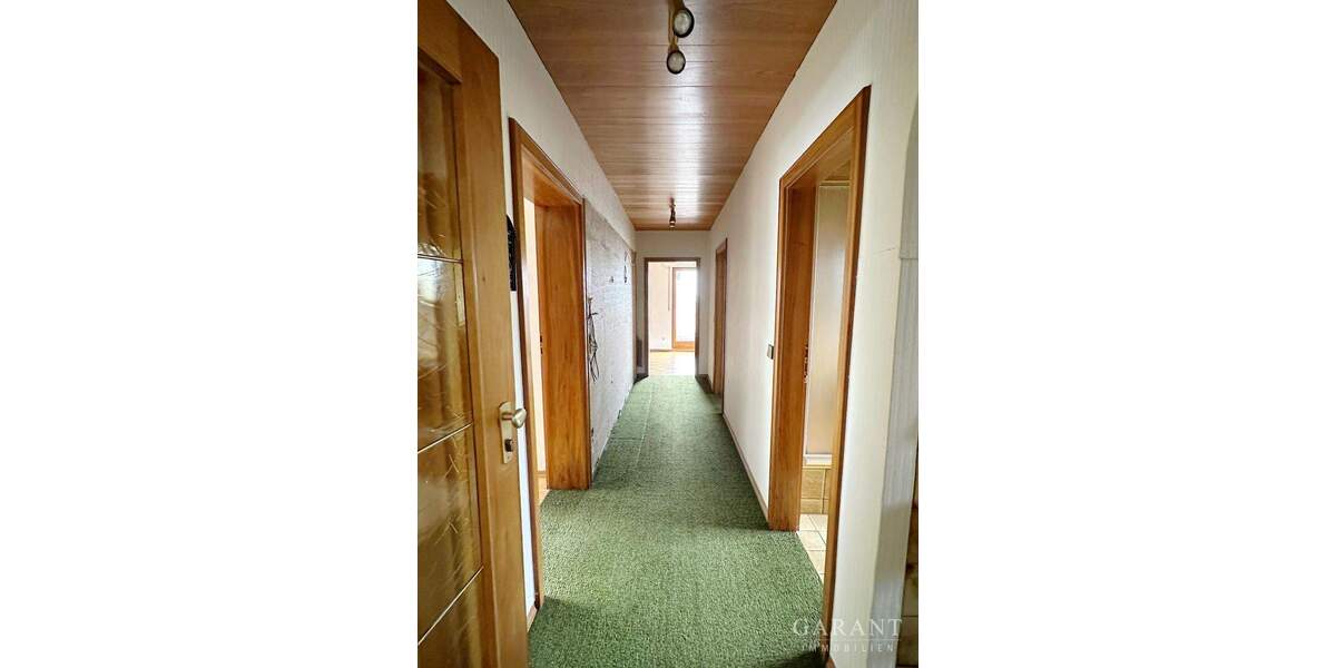 Mehrfamilienhaus, Wohnhaus Stuttgart Kaltental - 8 Zimmer, 180 m&sup2;, 649.000&euro; | Angebot:23981322