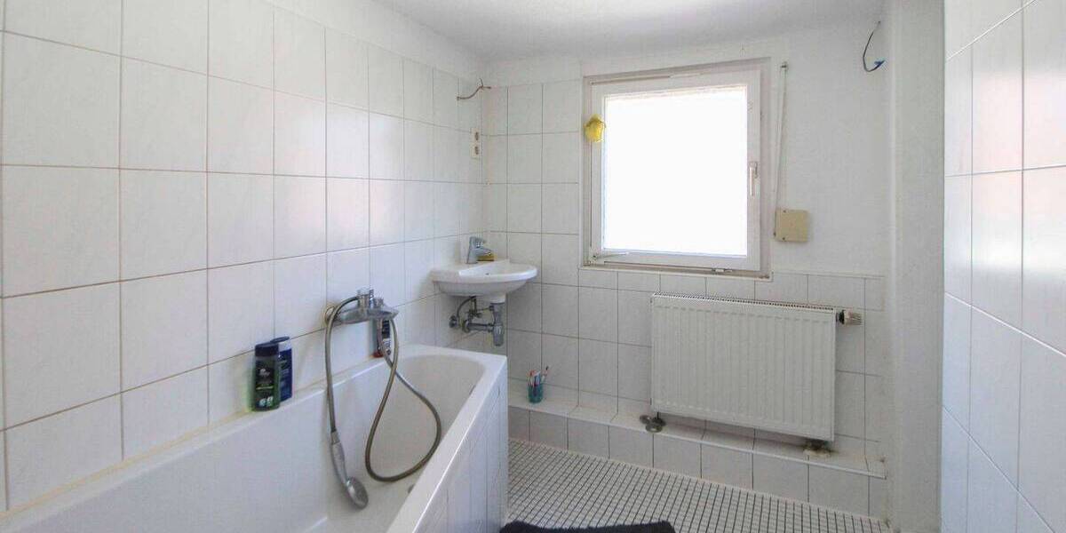 Doppelhaushälfte Stuttgart Weilimdorf - 7 Zimmer, 170 m&sup2;, 449.000&euro; | Angebot:26418230