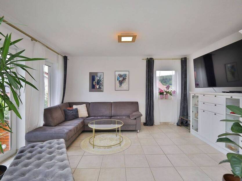 Familientraum mit EinliegerWohnung, Kamin und herrlichem Garten
