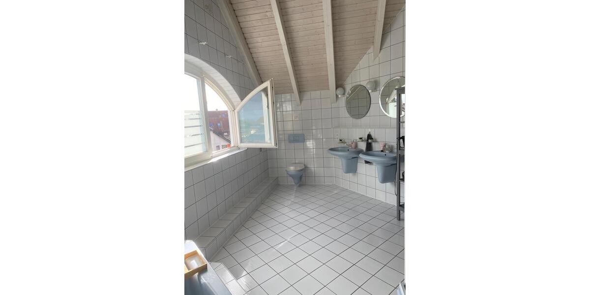 Maisonettenwohnung Filderstadt - 5 Zimmer, 145 m&sup2;, 1.700&euro; | Angebot:26288252