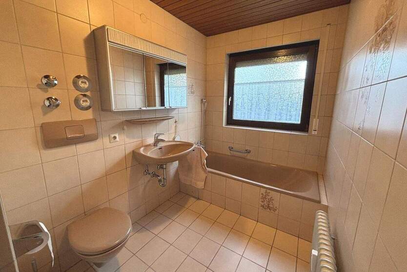 2 - Zimmer - Wohnung mit Balkon und Tiefgaragenstellplatz 2 zimmer