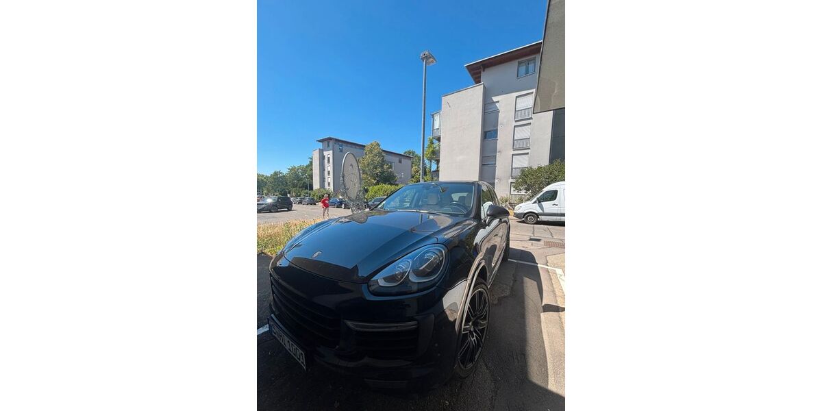 Porsche Cayenne 270.000 km 22.999 &euro; Stuttgart 70619