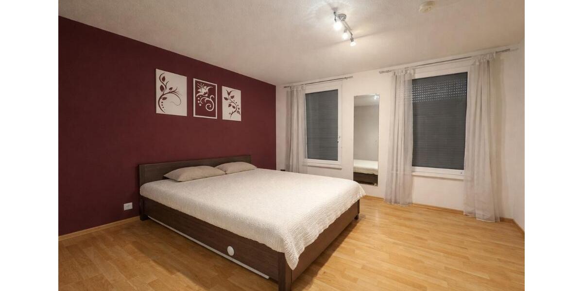 Reihenhaus Sindelfingen Darmsheim - 5 Zimmer, 136 m&sup2;, 1.980&euro; | Angebot:25216520