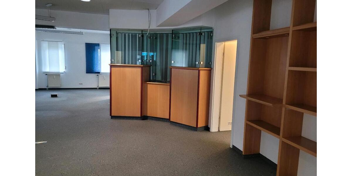 Gewerbeobjekt Metzingen - 1.300&euro; | Angebot:26543990