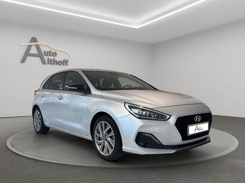 Hyundai i30 43.300 km 16.499 € Stuttgart 70195