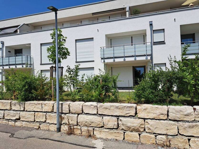 Neuwertige Wohnung mit Einbauküche in bester Lage