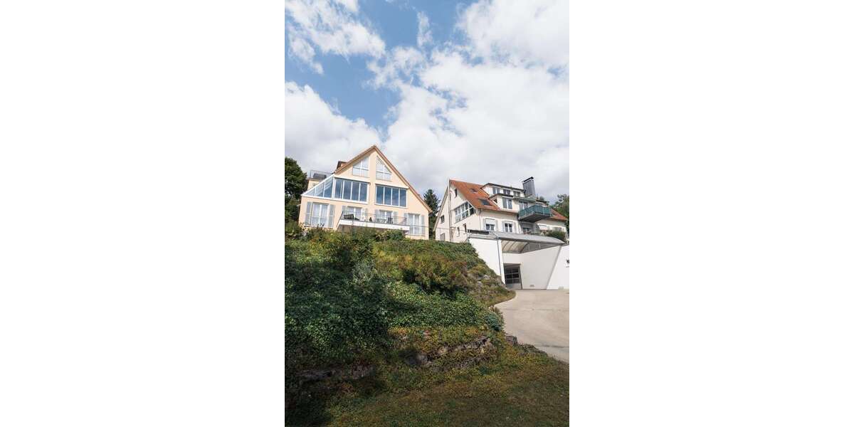 Etagenwohnung Tübingen Schönblick / Winkelwiese - 5.5 Zimmer, 149 m&sup2;, 2.000&euro; | Angebot:26032657