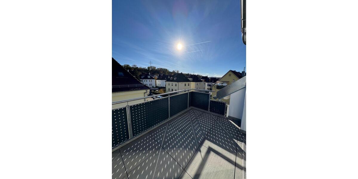 Dachgeschoßwohnung Stuttgart Zuffenhausen - 2 Zimmer, 66 m&sup2;, 445.000&euro; | Angebot:26877719