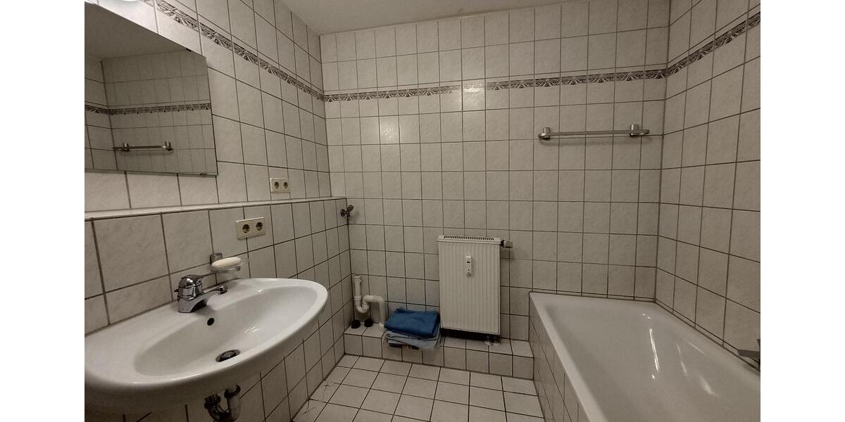 Etagenwohnung Esslingen am Neckar Hegensberg - 3 Zimmer, 77 m&sup2;, 330.000&euro; | Angebot:23648771