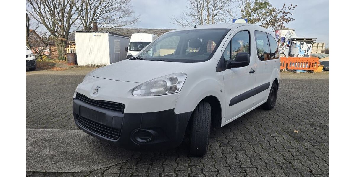 Peugeot Partner 63.489 km 4.900 € Waiblingen Neustadt ( 15 km von Stuttgart ) 71336