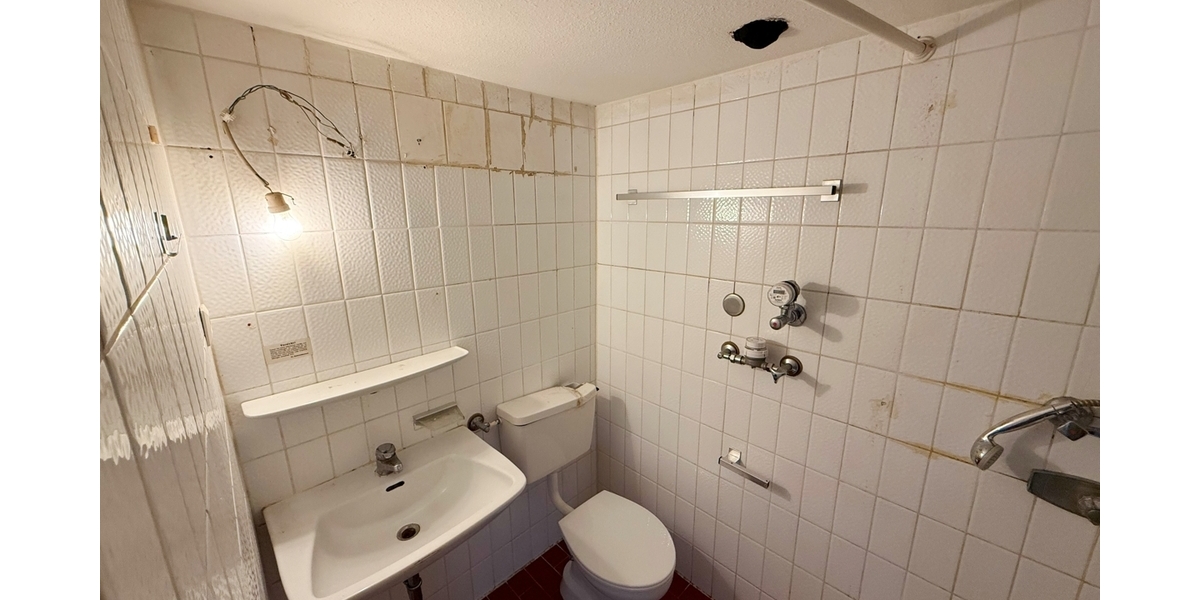 „1-Zi.-Apartment in Weinstadt-Endersbach – renovierungsbedürftig mit Potenzial“ - 1- Weinstadt / Endersbach Endersbach | Angebot:25571401