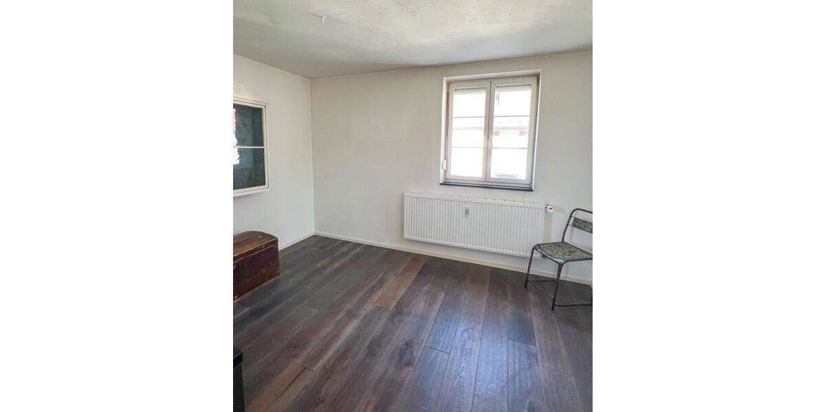 Etagenwohnung Nürtingen - 2.5 Zimmer, 66 m&sup2;, 199.000&euro; | Angebot:26152140