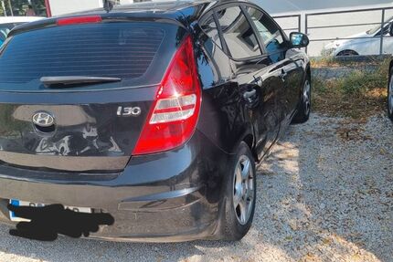 Hyundai i30 162.000 km 1.350 &euro; Stuttgart 70437