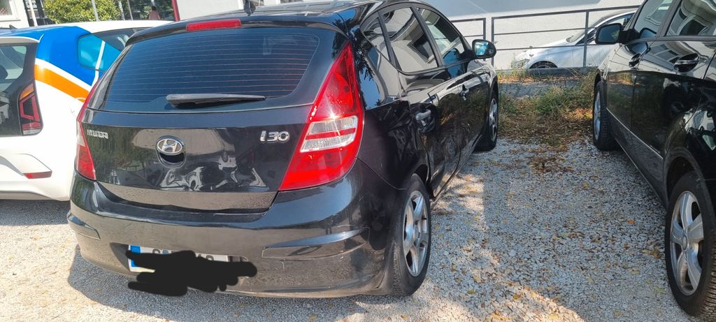 Hyundai i30 162.000 km 1.350 &euro; Stuttgart 70437
