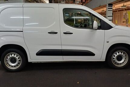 Opel Combo 105.000 km 10.800 &euro; Esslingen am Neckar 73733