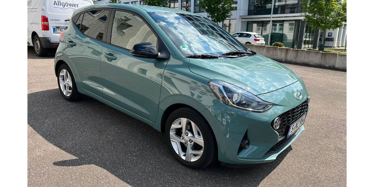 Hyundai i10 32.500 km 11.900 &euro; Stuttgart 70469
