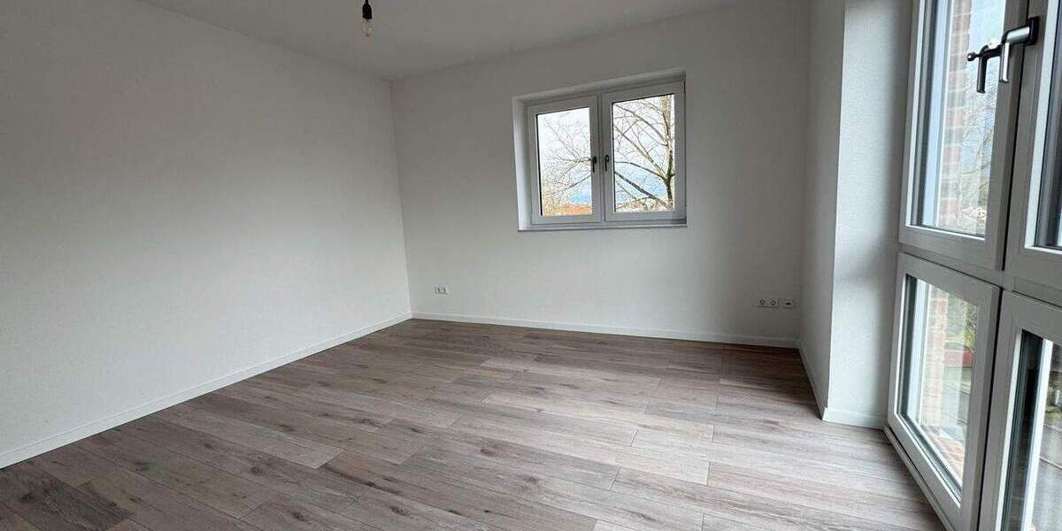 Etagenwohnung Waiblingen Hegnach - 4 Zimmer, 125 m&sup2;, 1.750&euro; | Angebot:25567300