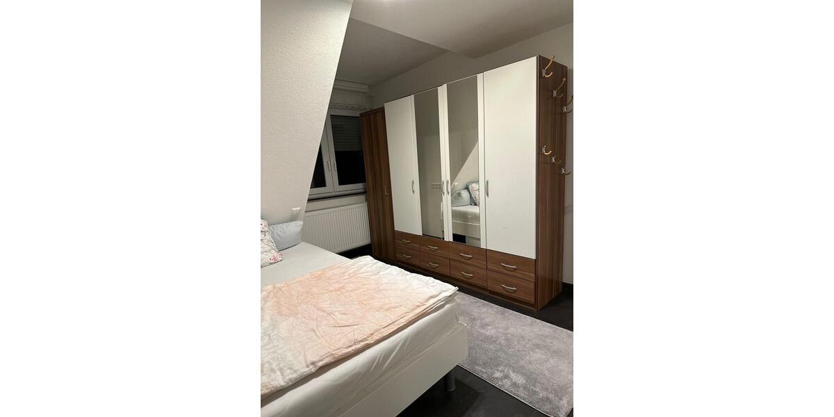 Dachgeschoßwohnung Kornwestheim - 2 Zimmer, 55 m&sup2;, 1.050&euro; | Angebot:26147811