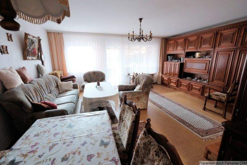 Reihenmittelhaus Ludwigsburg Oßweil - 4 Zimmer, 105 m&sup2;, 429.000&euro; | Angebot:25107243