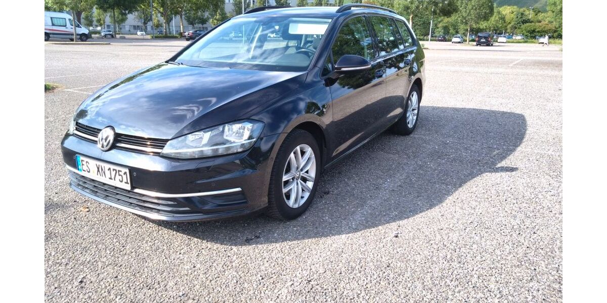 VW Golf 330.000 km 7.400 &euro; Esslingen 73734