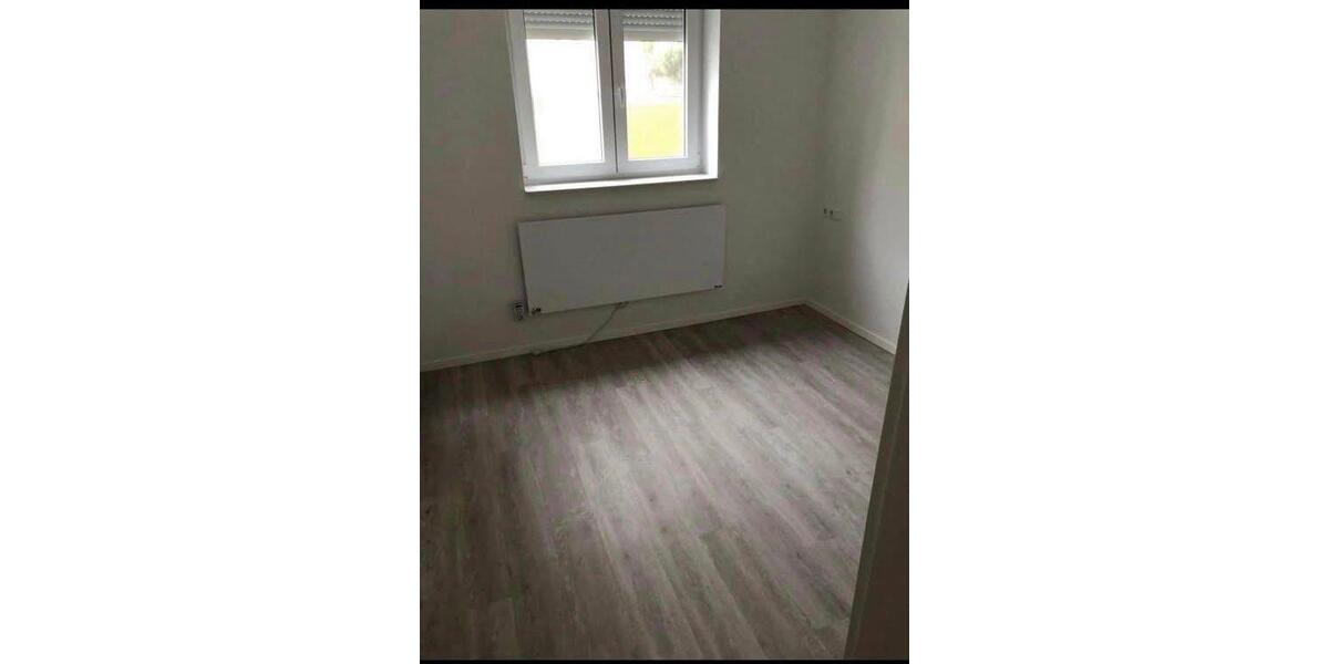 Erdgeschoßwohnung Stuttgart Luginsland - 2.5 Zimmer, 57 m&sup2;, 1.050&euro; | Angebot:26291512
